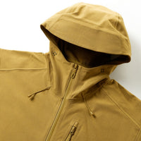 
                  
                    Seamless construction rain jacket - close-up details of seamless construction, for rain and wind protection
                  
                