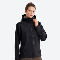 
                  
                    Women's 3L hardshell jacket ultra-light - close-up details of zippers cuffs and seams
                  
                