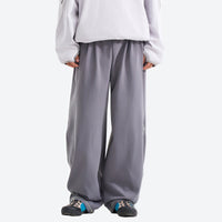 
                  
                    Women's knit cargo hiking pants with relaxed fit - gray knit cargo pants with white top, for warm-weather trekking
                  
                