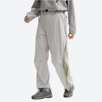 
                  
                    Unisex water-repellent cargo hiking pants - off-white cargo hiking pants with gray top, for camping and outdoor weekends
                  
                
